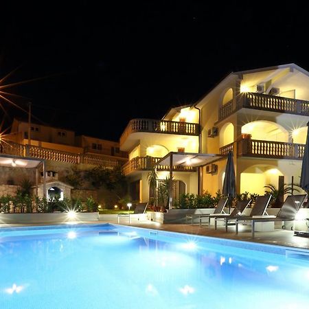 Apartments Bago Trogir Exterior foto