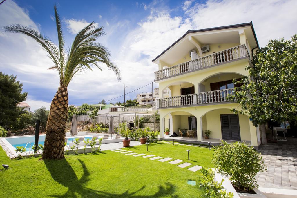 Apartments Bago Trogir Exterior foto