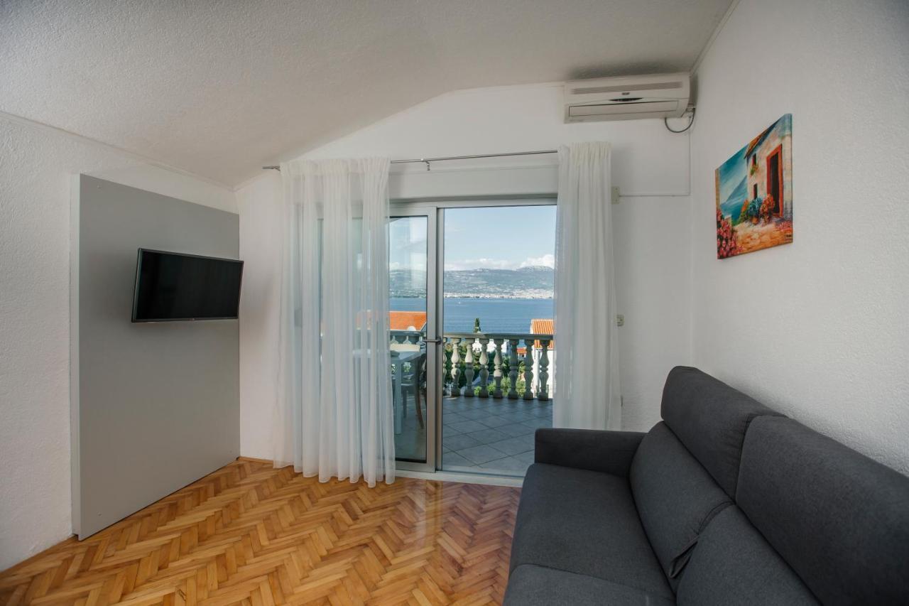 Apartments Bago Trogir Exterior foto